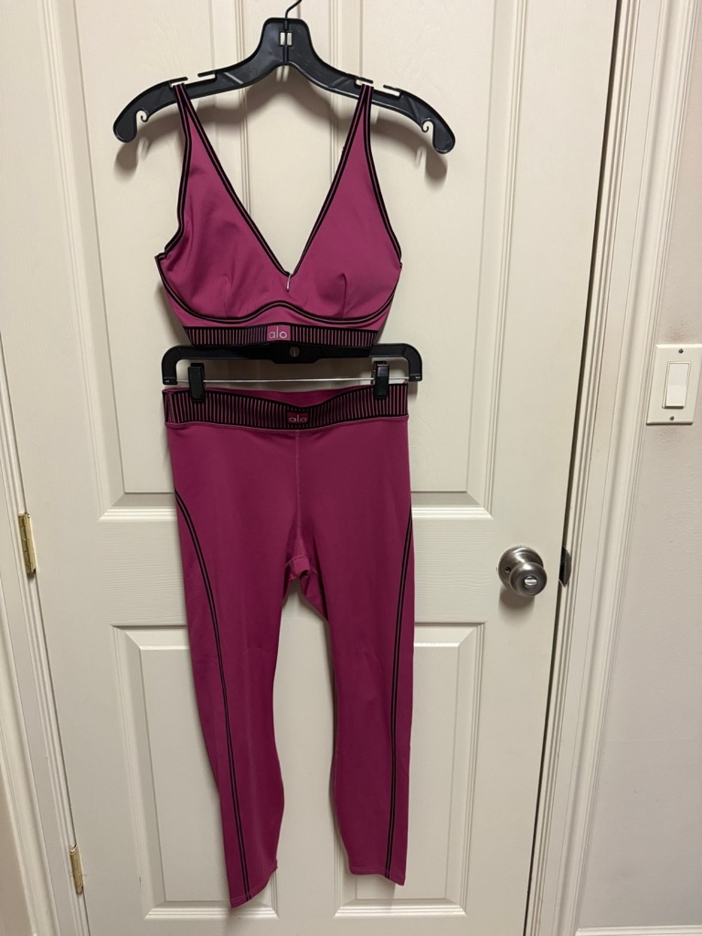 ALO Yoga Airlift Bra and Legging Set with Black Trim